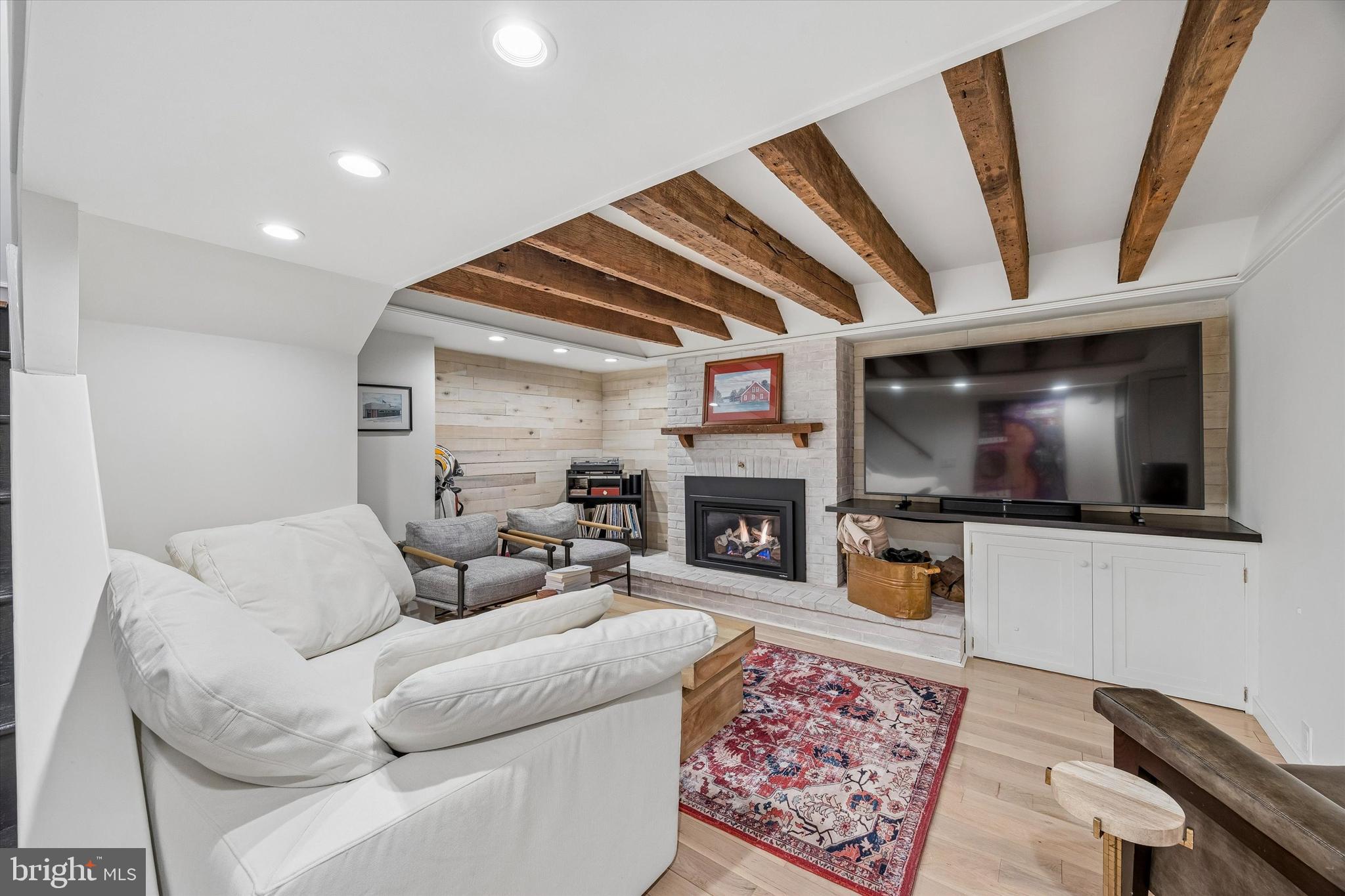 SOCIETY HILL - Residential