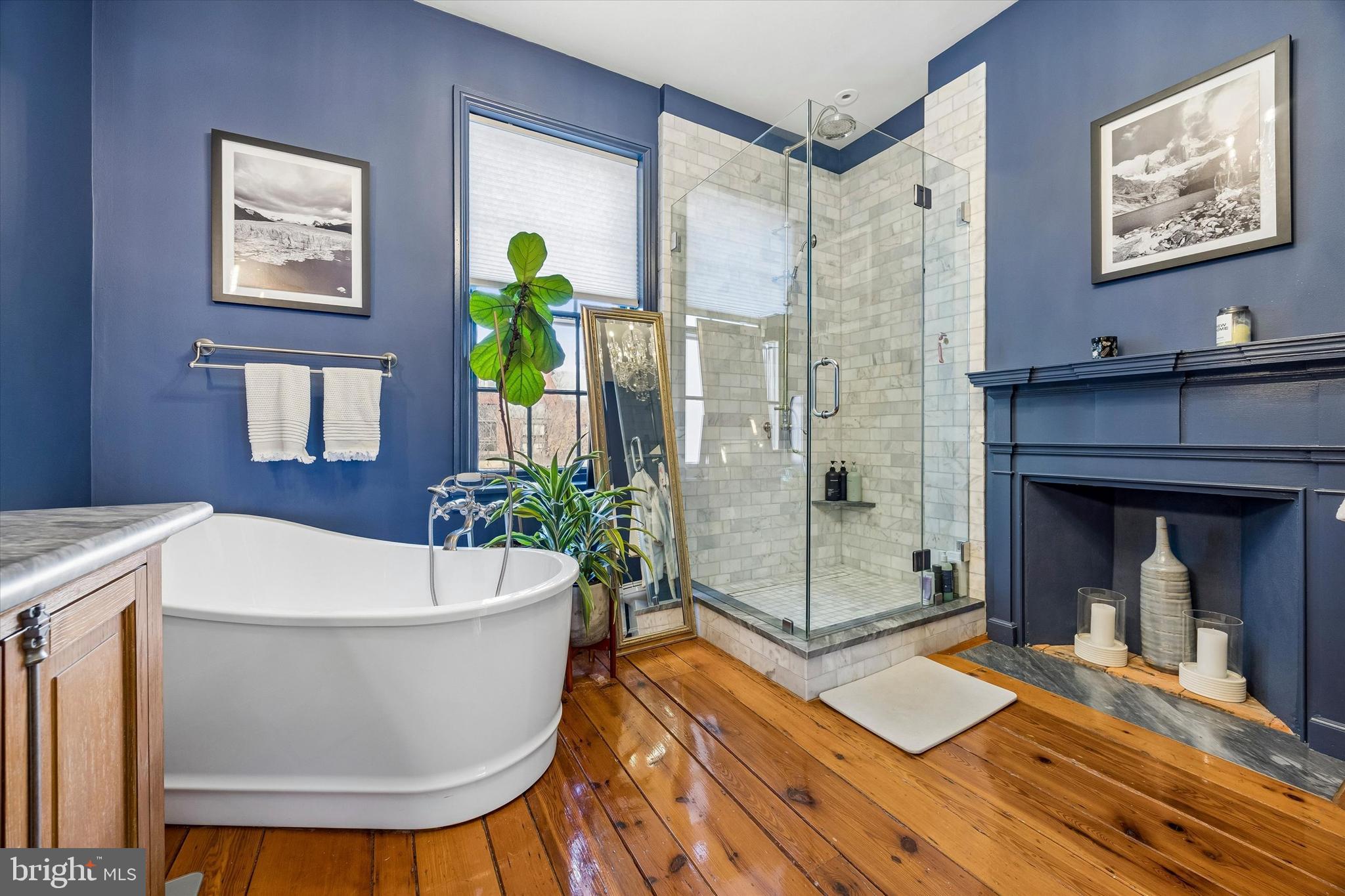 SOCIETY HILL - Residential