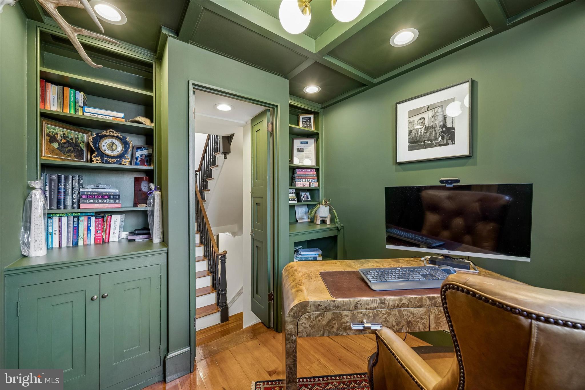 SOCIETY HILL - Residential