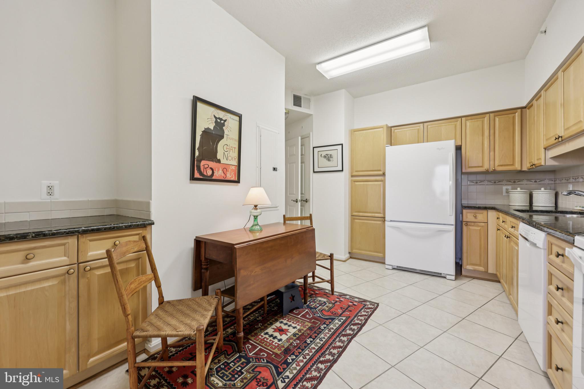 LANSDOWNE WOODS - Residential