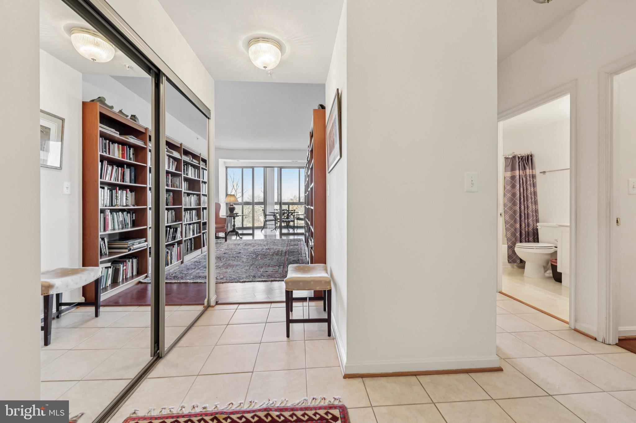 LANSDOWNE WOODS - Residential