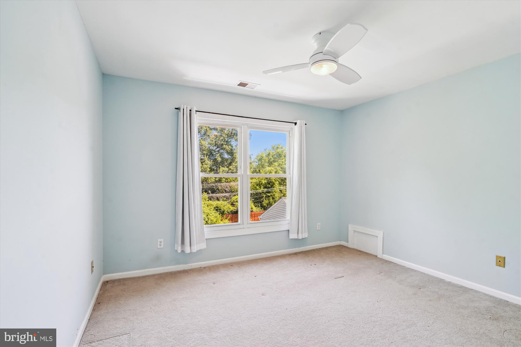 ALCOVA HEIGHTS - Residential Lease