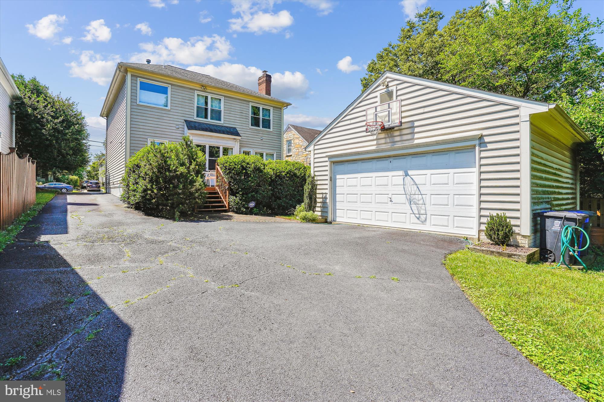 ALCOVA HEIGHTS - Residential Lease