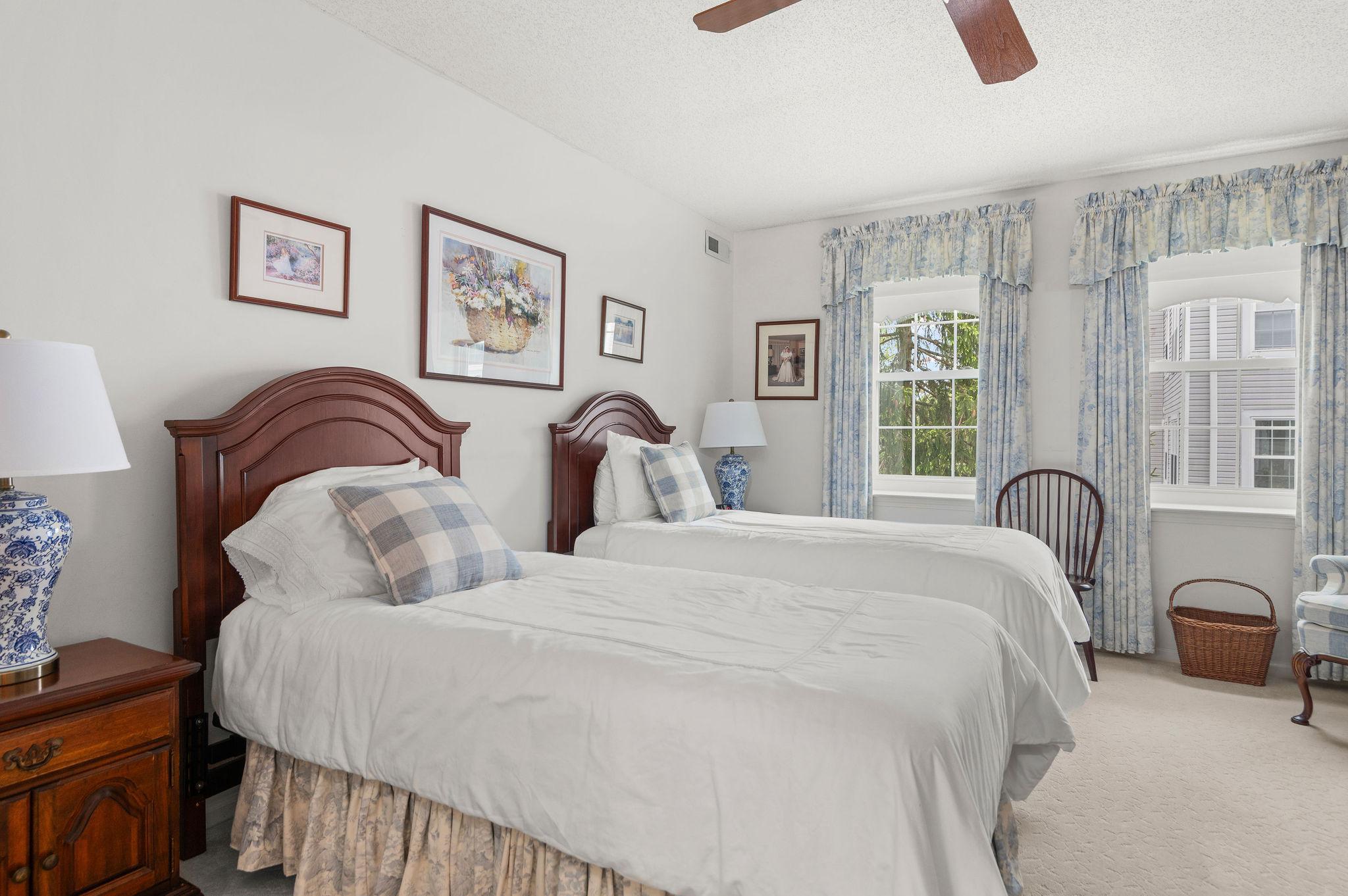 CENTENNIAL STATION - Residential