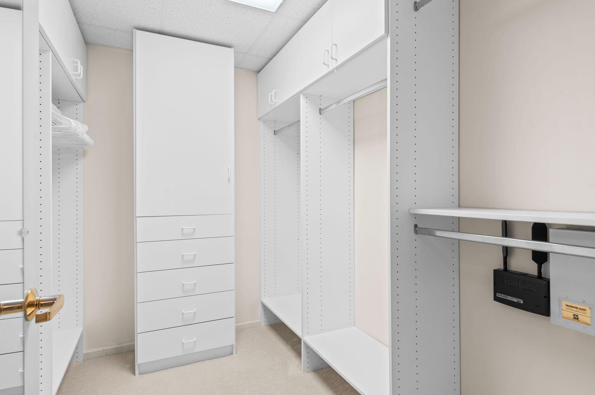 CENTENNIAL STATION - Residential