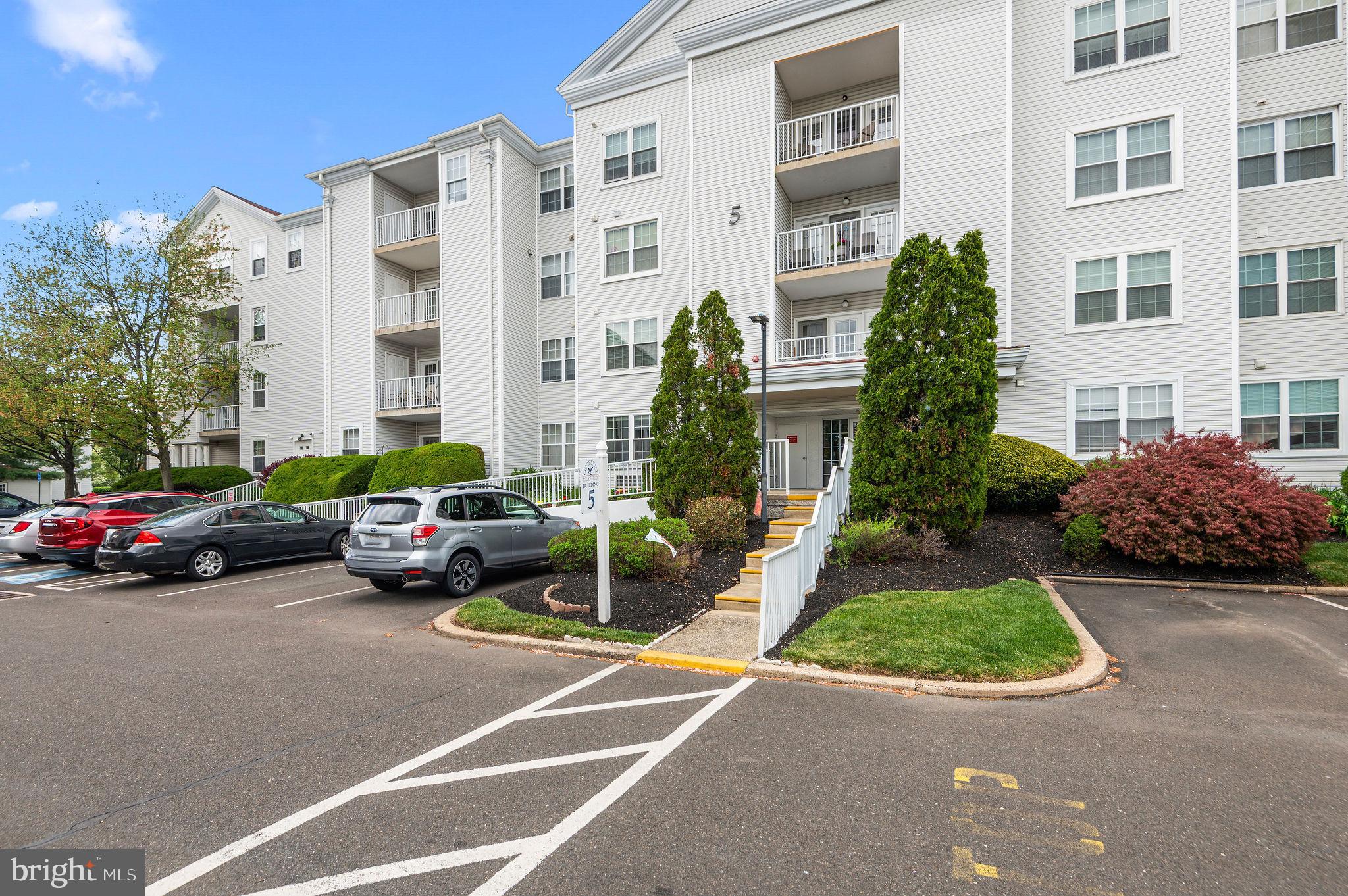 CENTENNIAL STATION - Residential