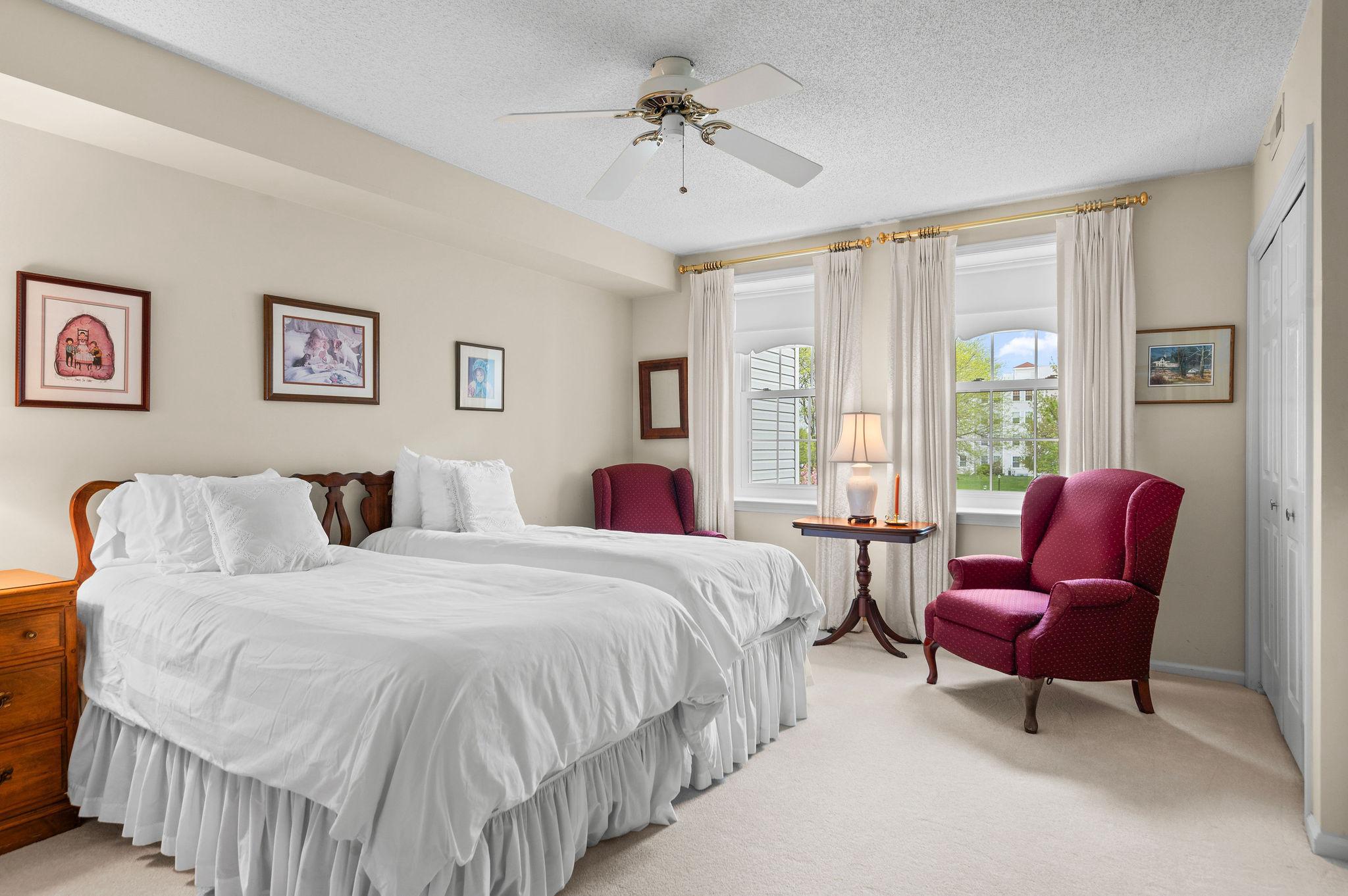 CENTENNIAL STATION - Residential