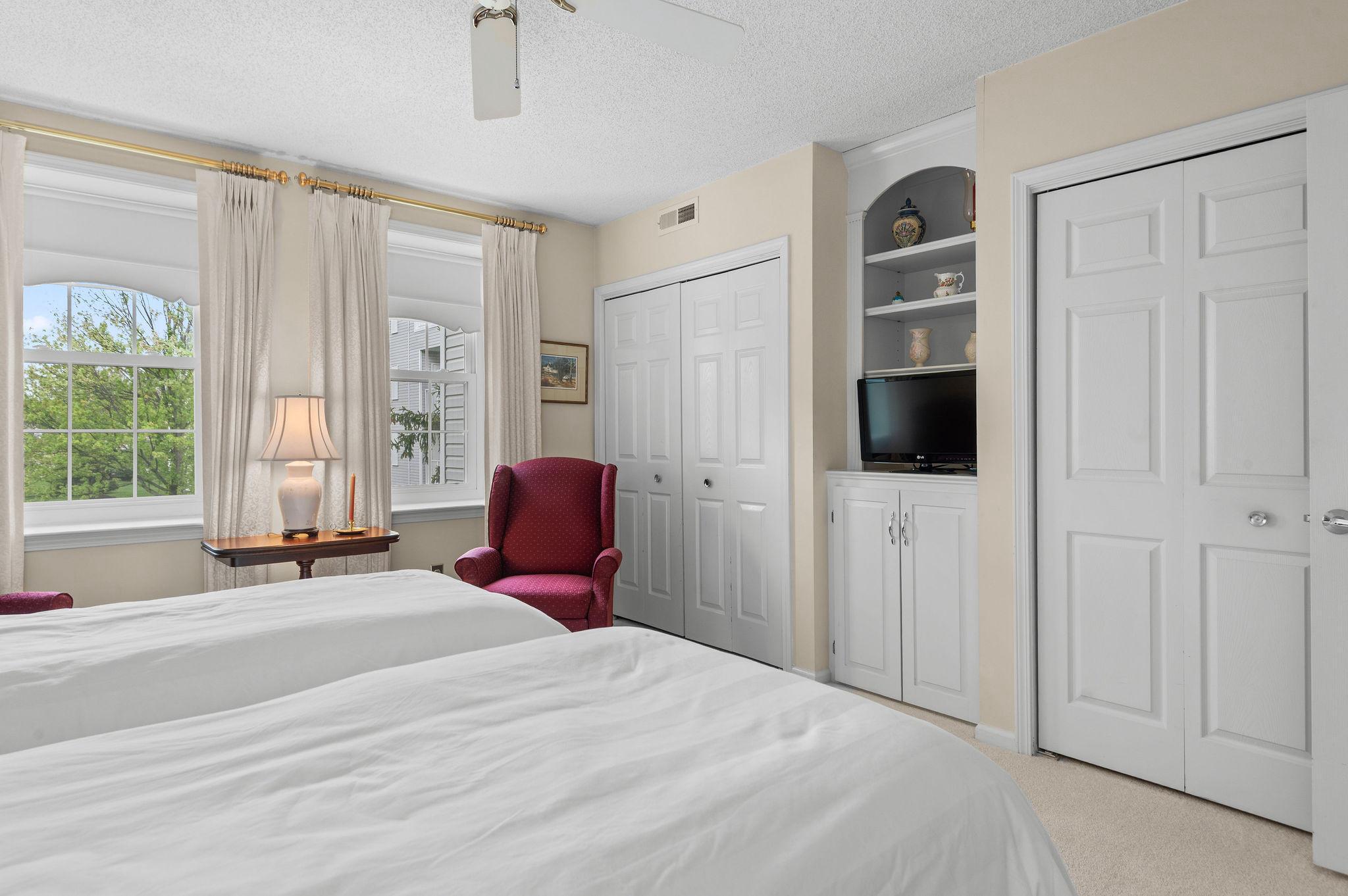 CENTENNIAL STATION - Residential