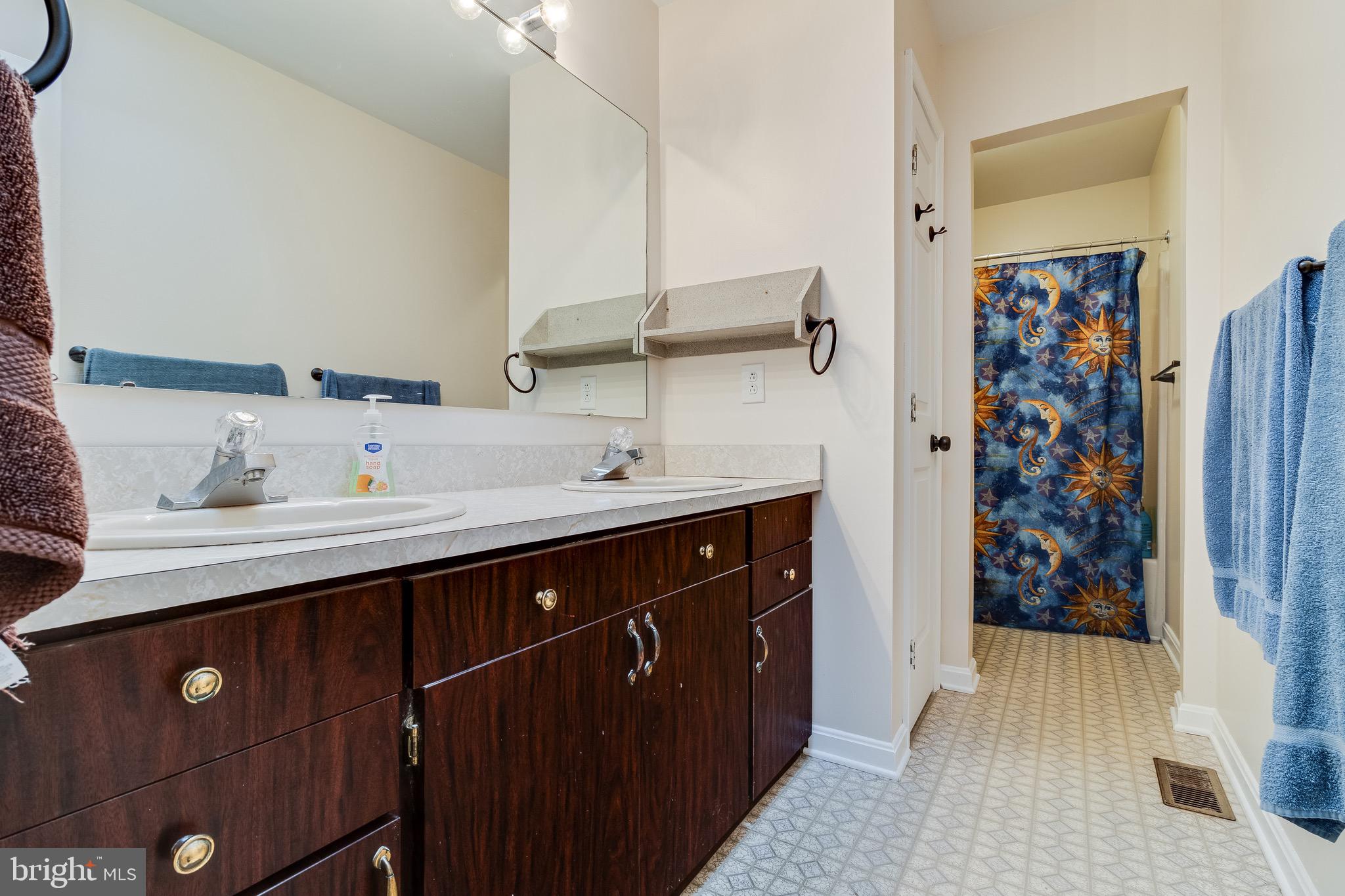 NORWOOD - Residential