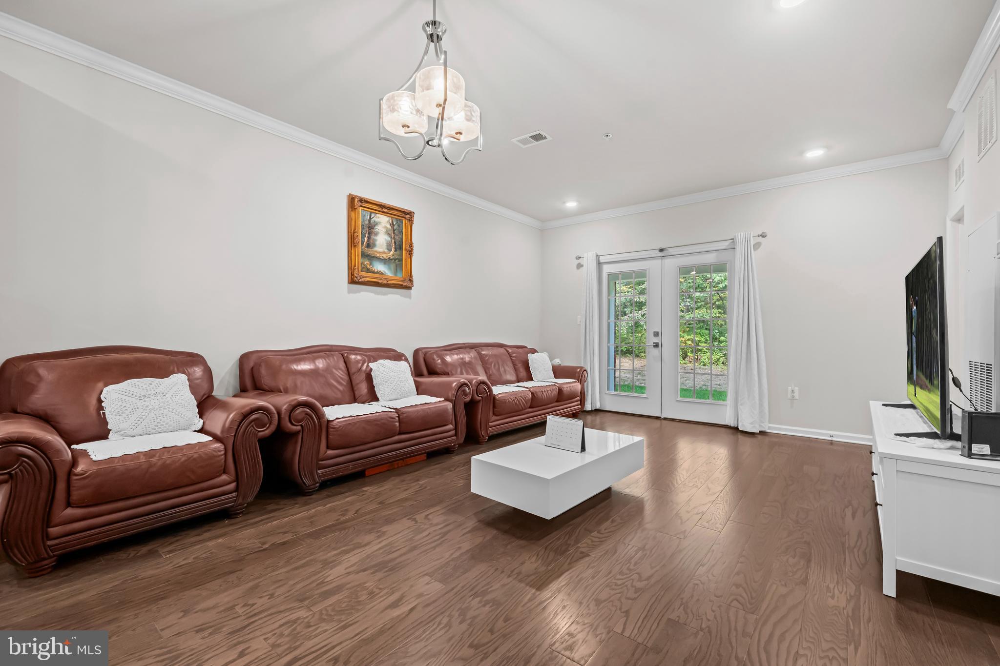 LOUDOUN VALLEY RIDGES - Residential