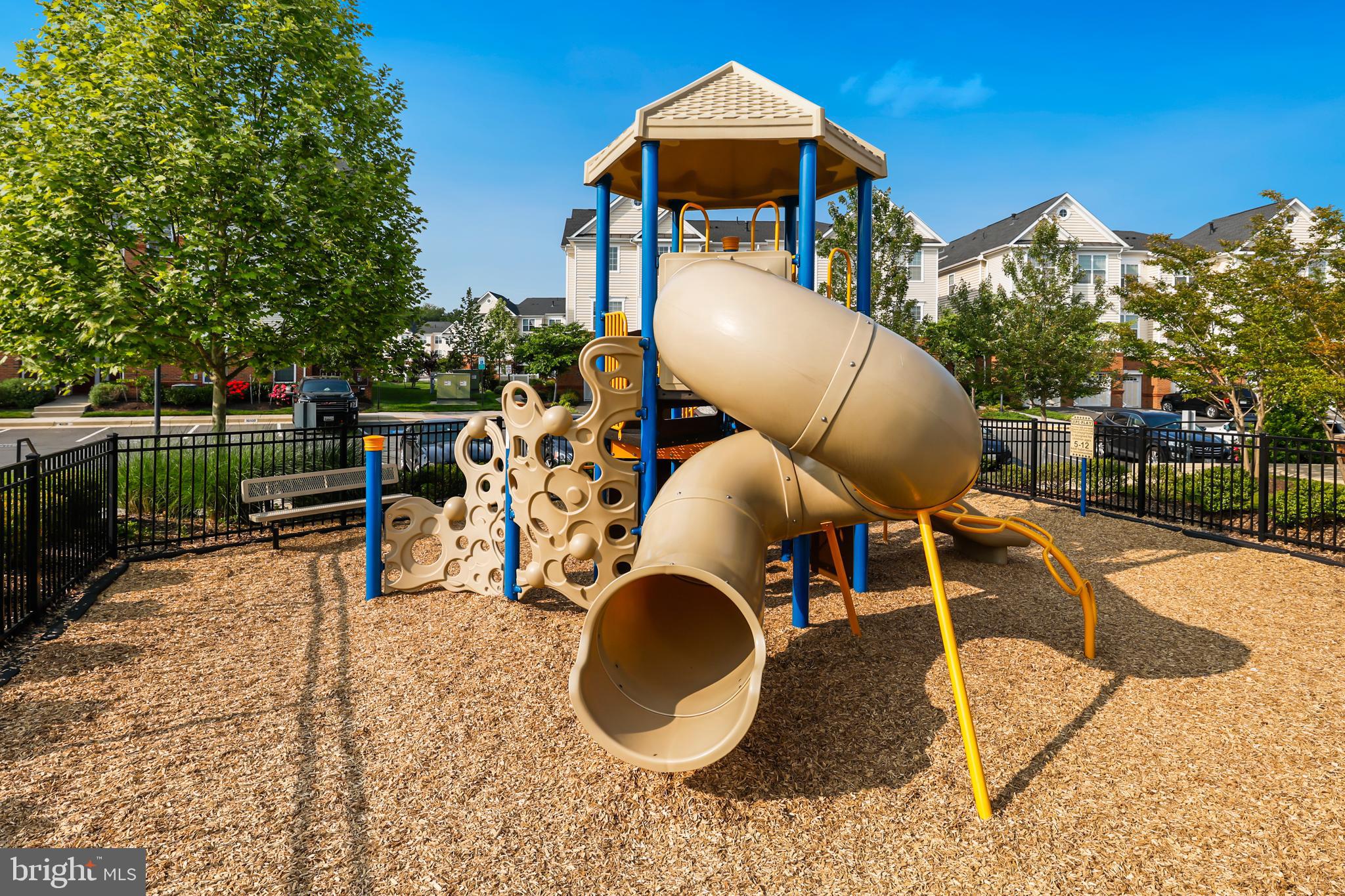 LOUDOUN VALLEY RIDGES - Residential