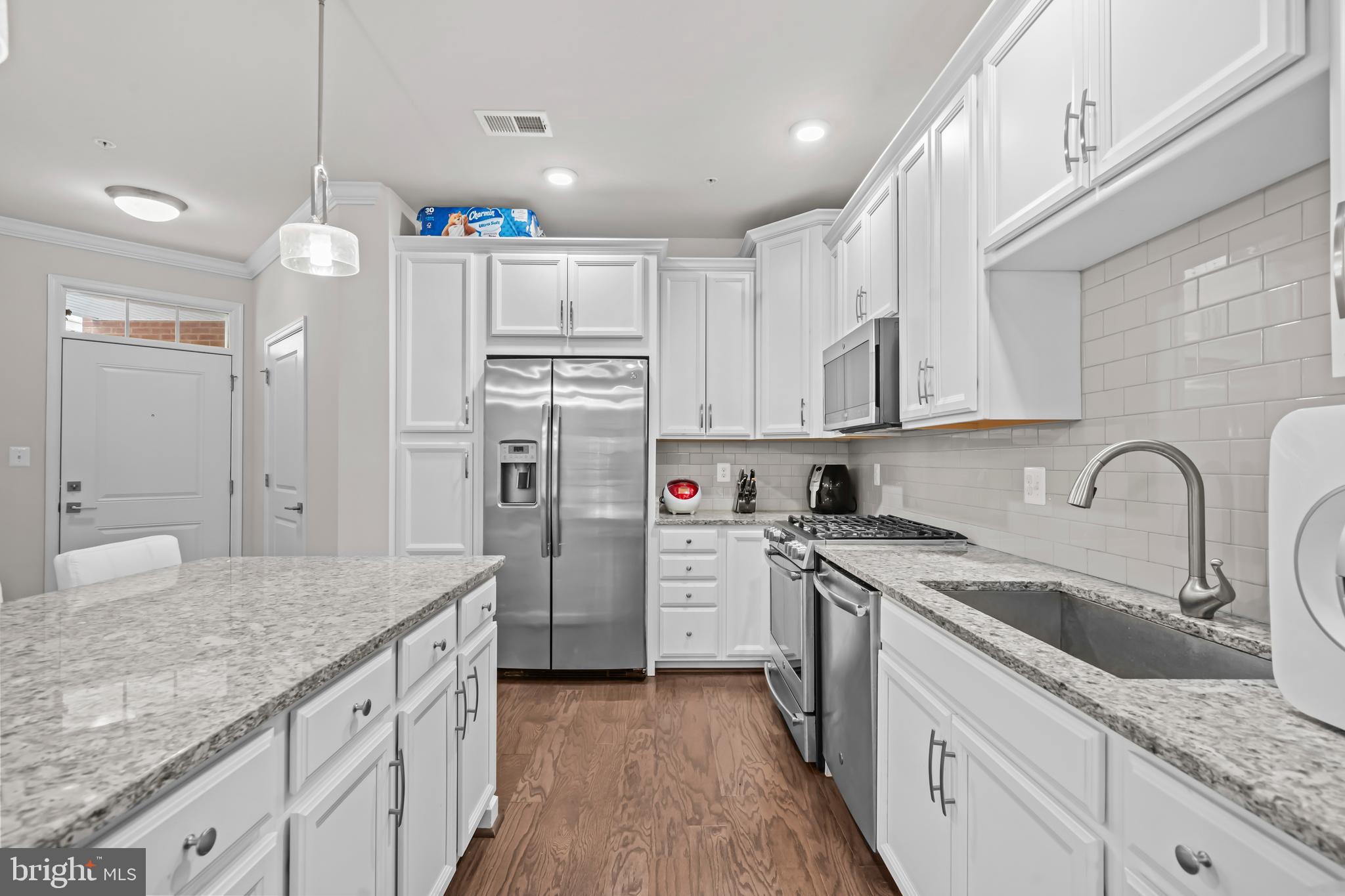 LOUDOUN VALLEY RIDGES - Residential