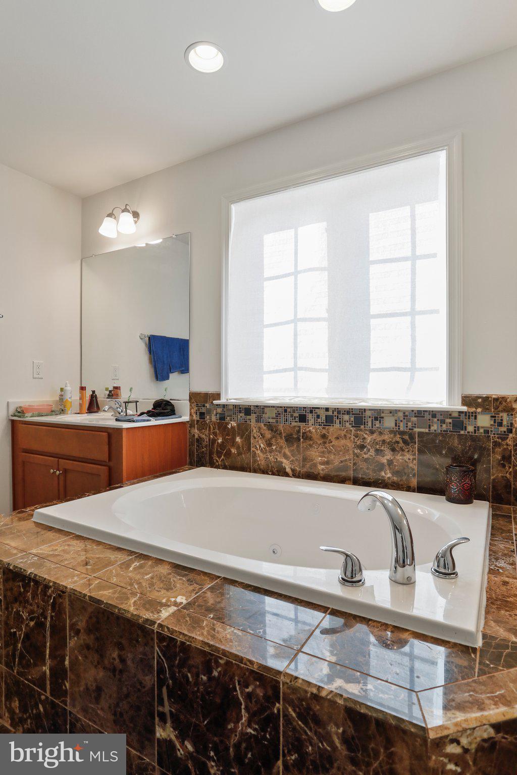 MAPLE VALLEY ESTATES - Residential