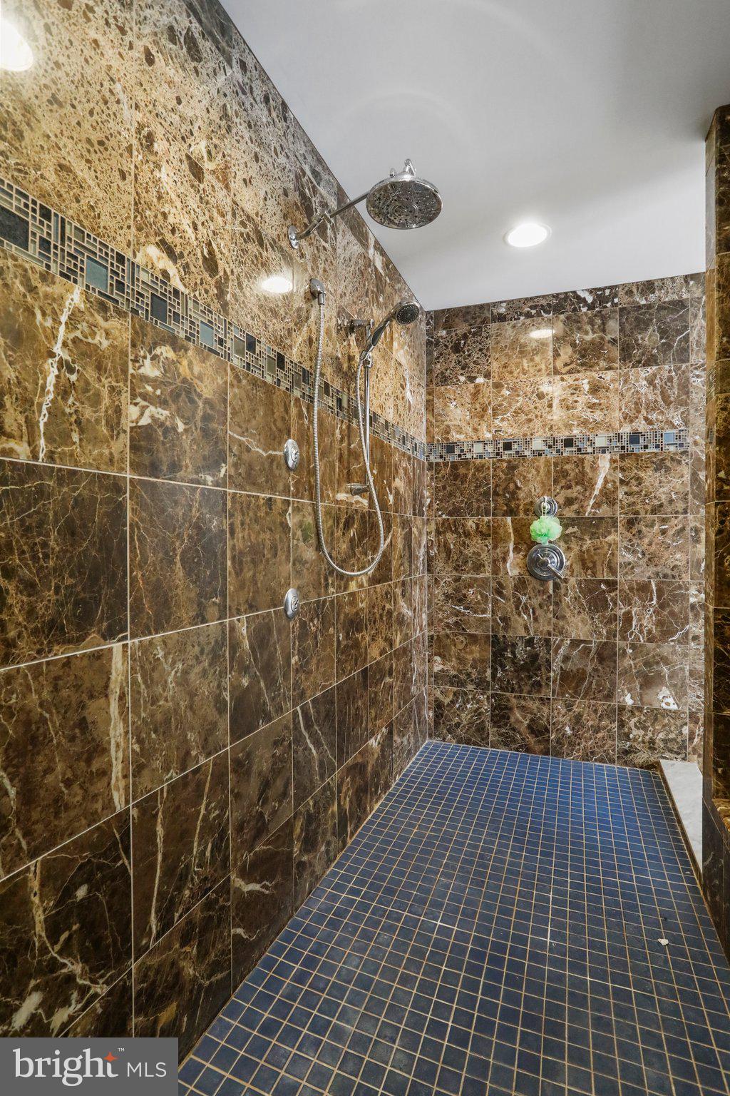 MAPLE VALLEY ESTATES - Residential