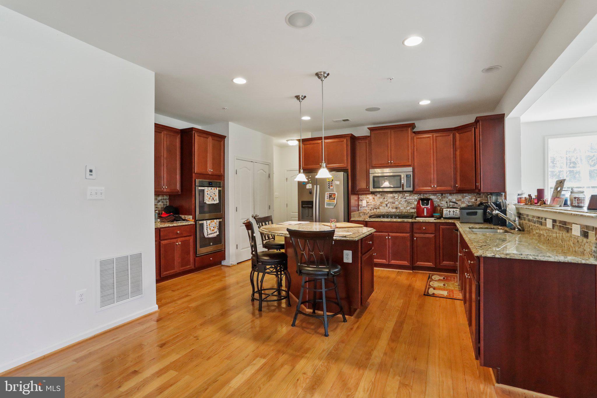 MAPLE VALLEY ESTATES - Residential