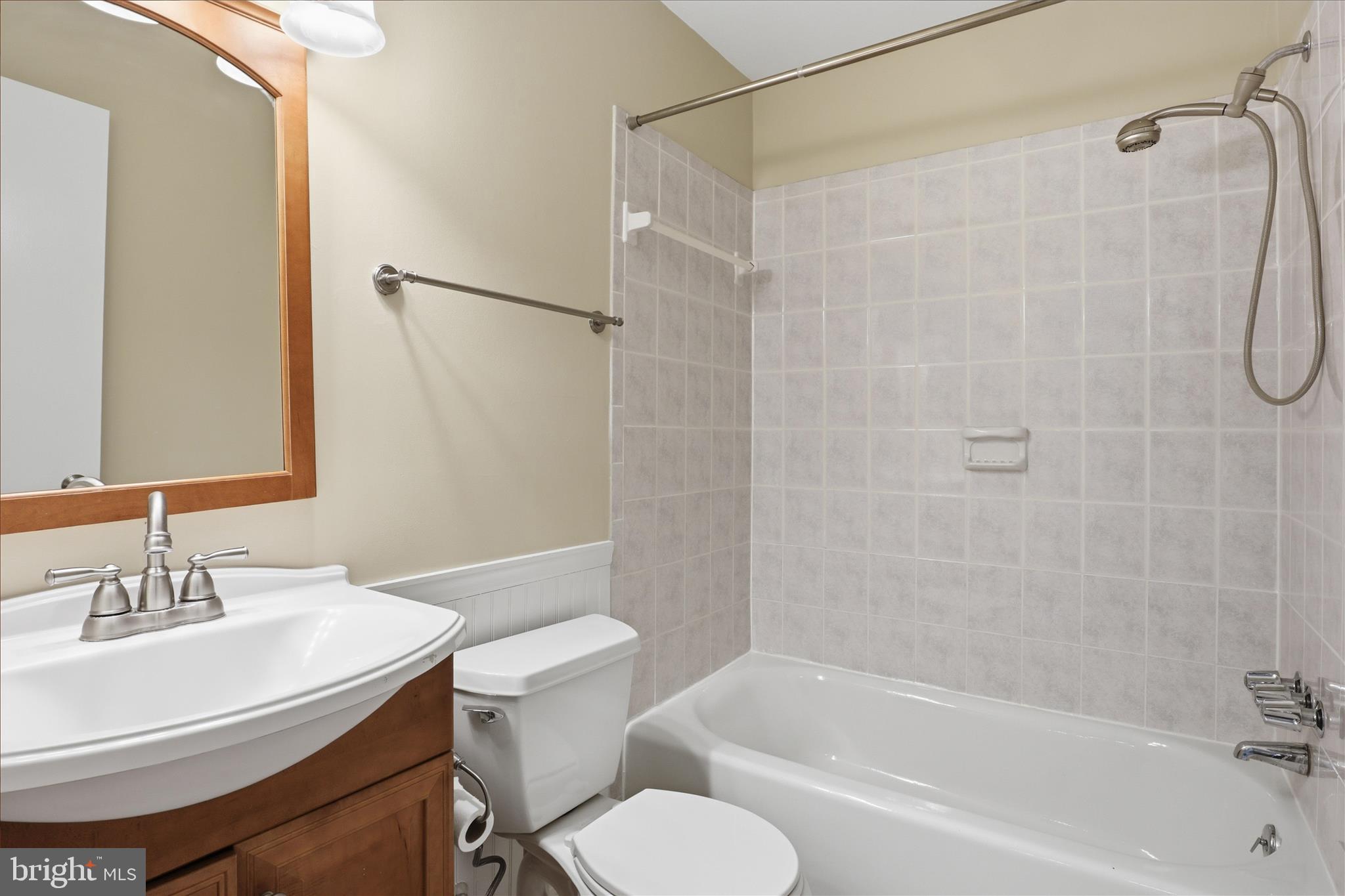 MOSBYS LANDING - Residential