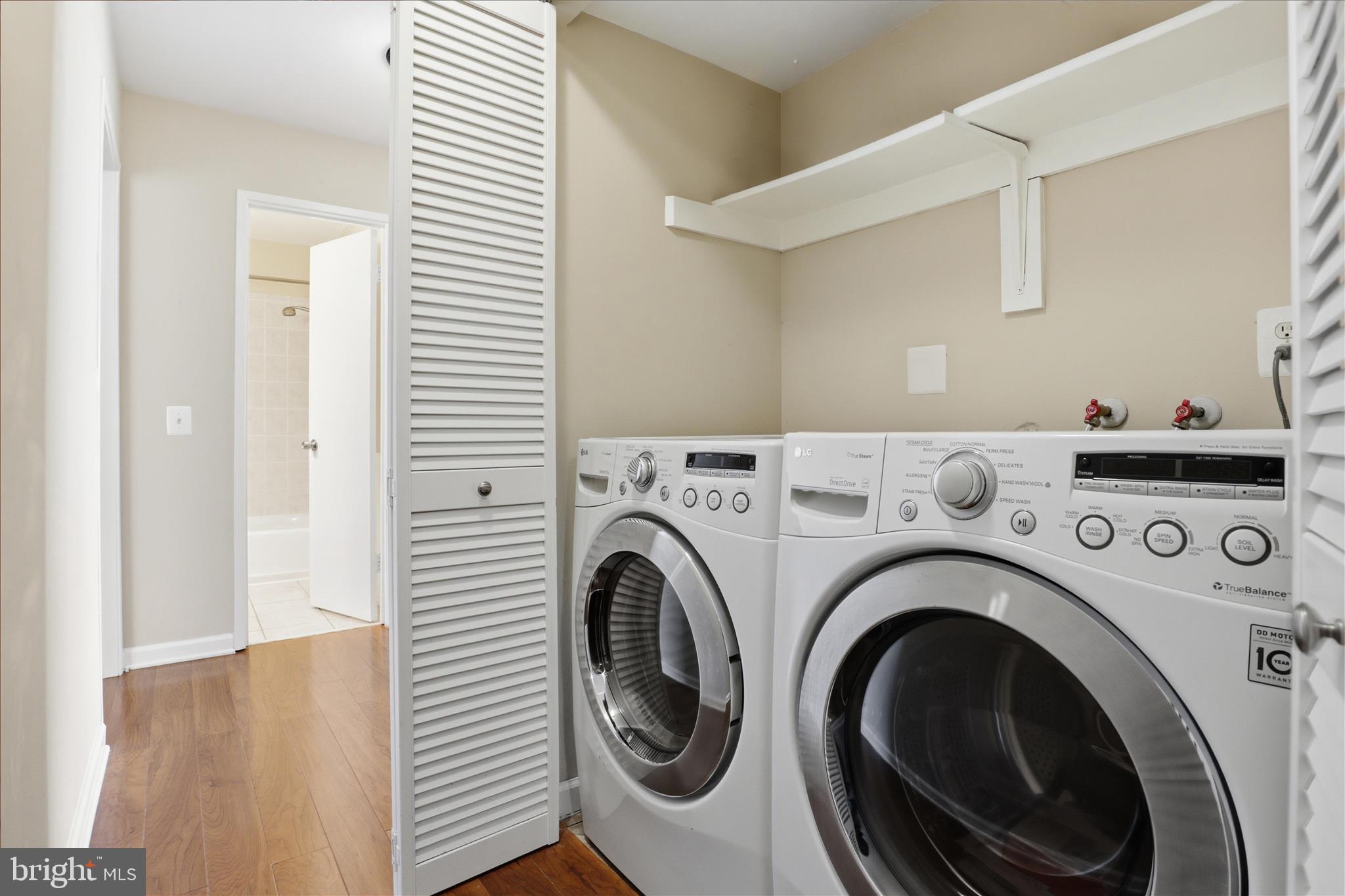 MOSBYS LANDING - Residential