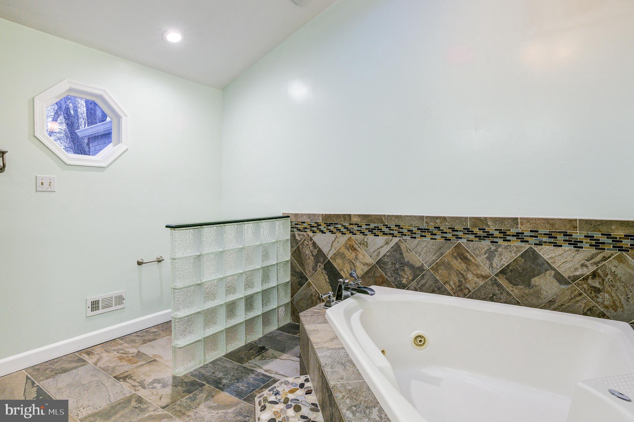 ALLVIEW ESTATES - Residential