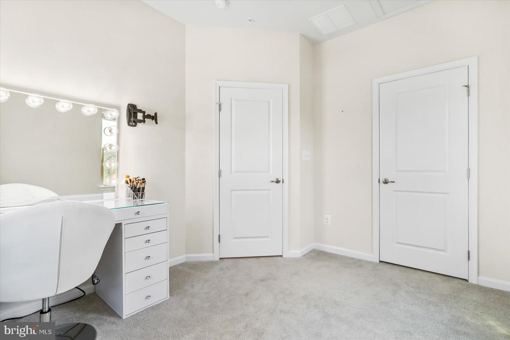 TOWNES AT BYNUM RUN - Residential