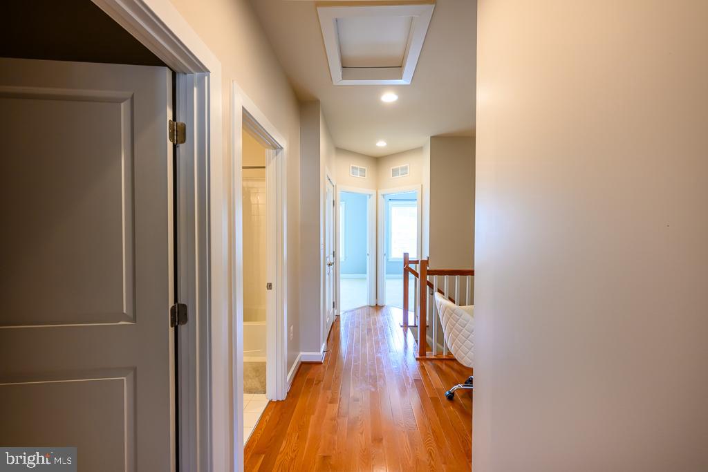 ONE LOUDOUN - Residential Lease