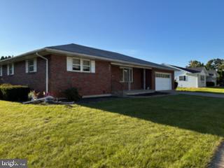 Photo of 2433 High Point Drive, BETHLEHEM, PA 18017 (MLS # PANH2010744)
