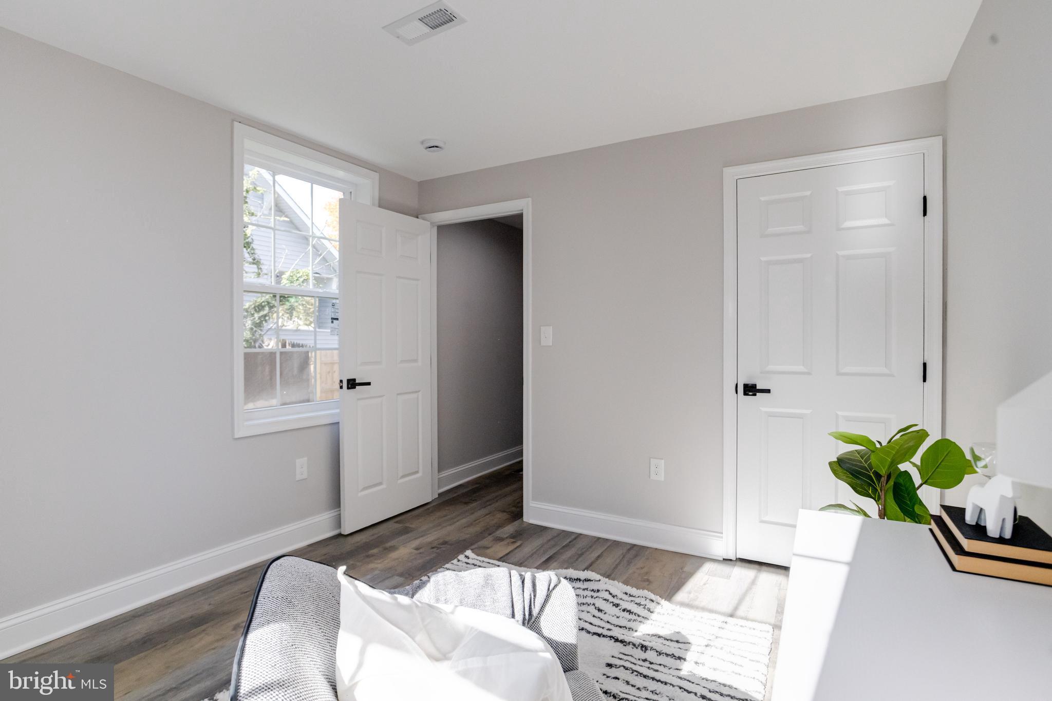 PARKVILLE - Residential