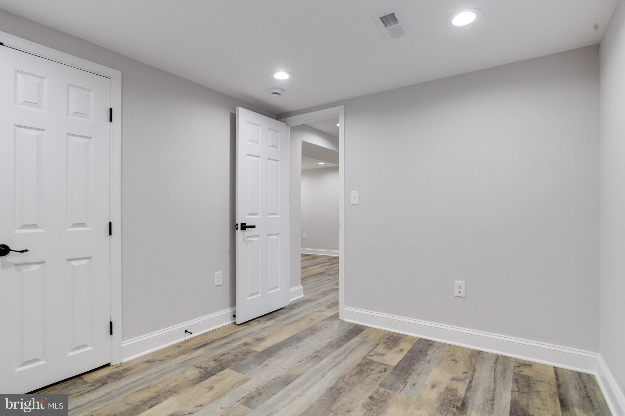 PARKVILLE - Residential