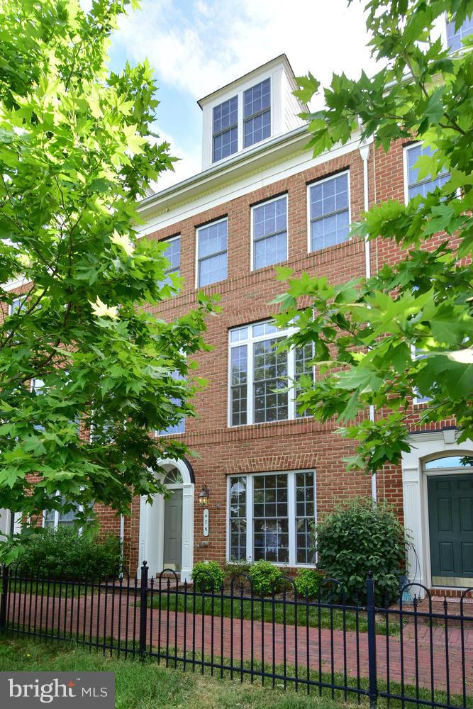 CAMERON STATION - Residential Lease