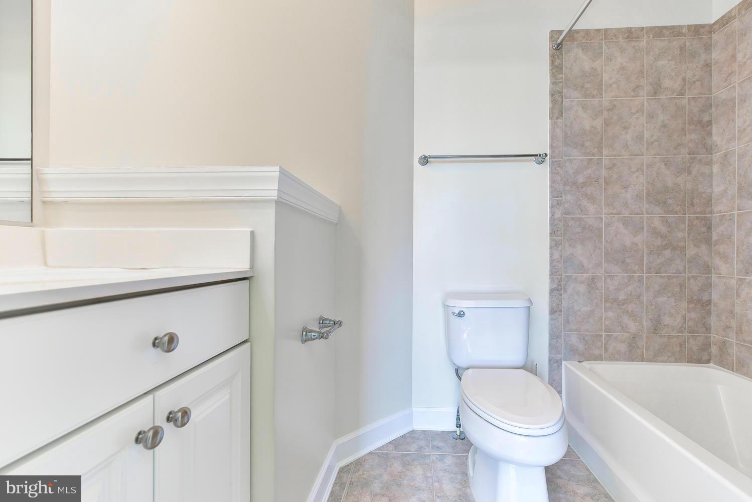 CAMERON STATION - Residential Lease