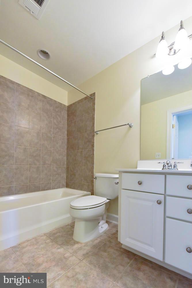 CAMERON STATION - Residential Lease