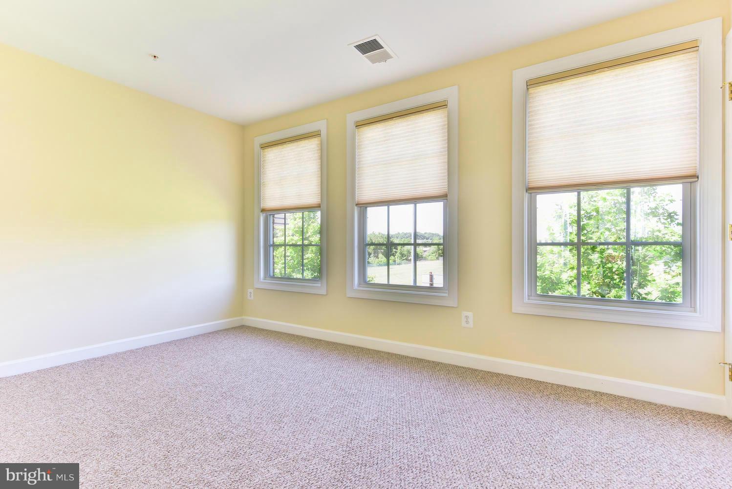 CAMERON STATION - Residential Lease