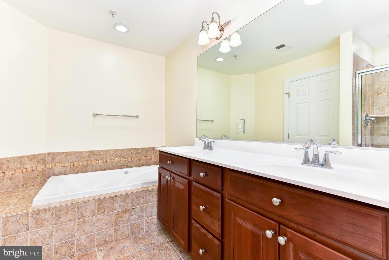 CAMERON STATION - Residential Lease