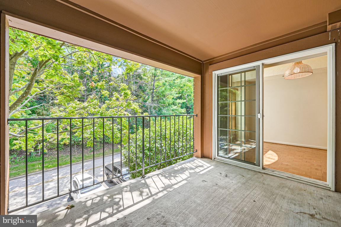 THE FALLS - Residential