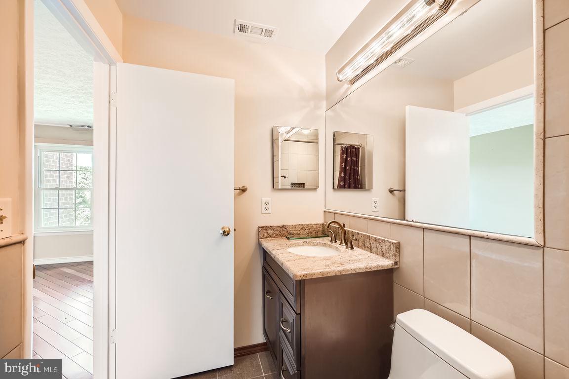 THE FALLS - Residential