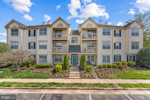 Condo For Sale - 10998 Koman Circle #203<br/> MANASSAS, VA 20109