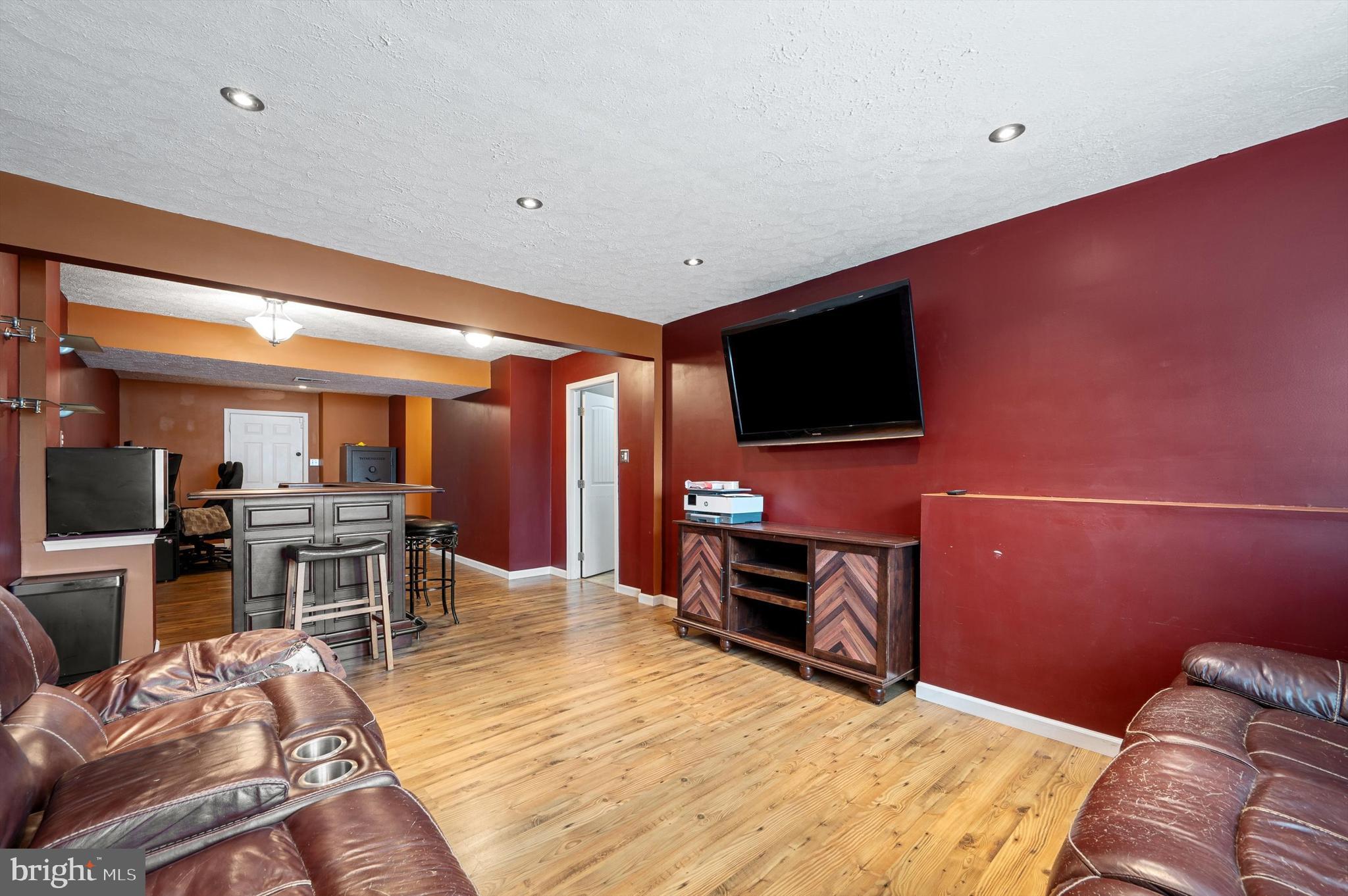 RED HILL - Residential