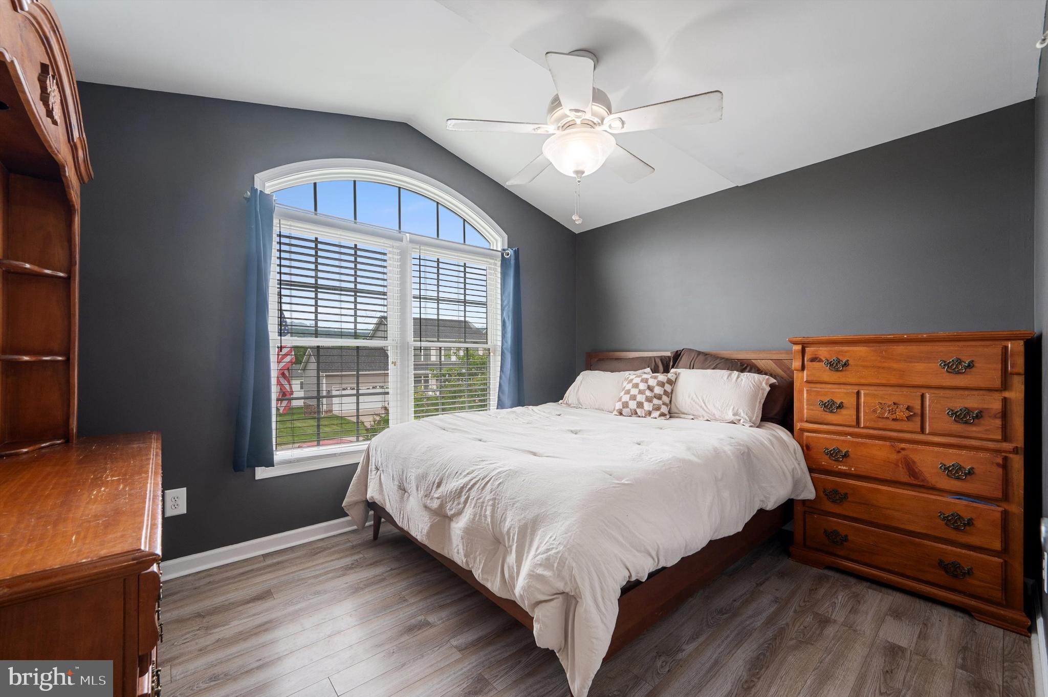 RED HILL - Residential