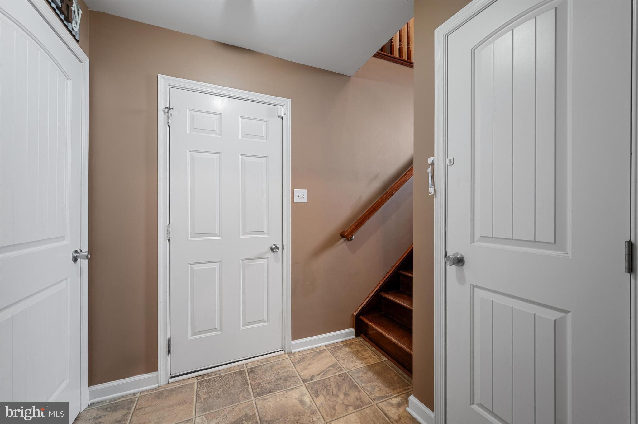 RED HILL - Residential