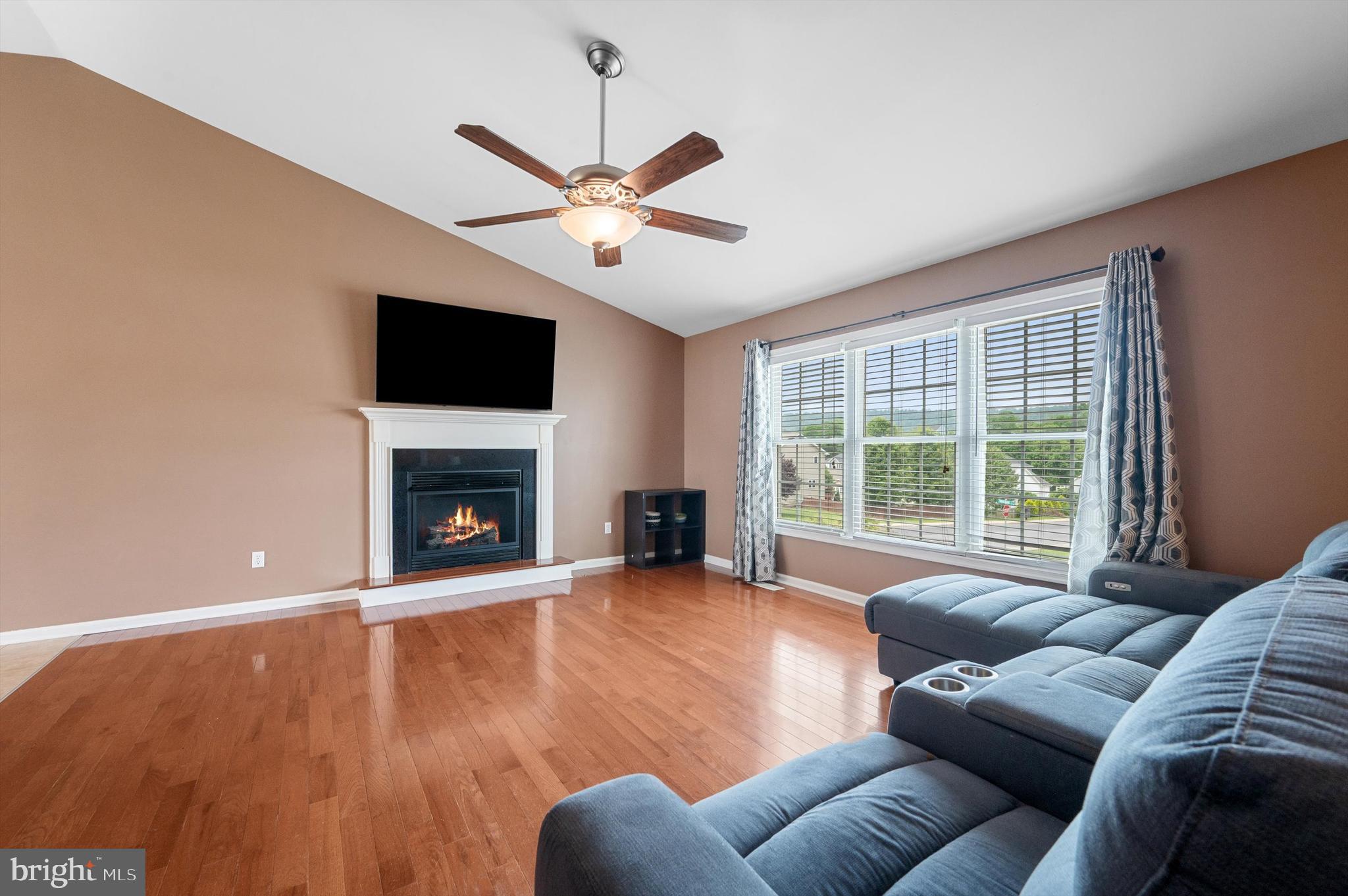 RED HILL - Residential