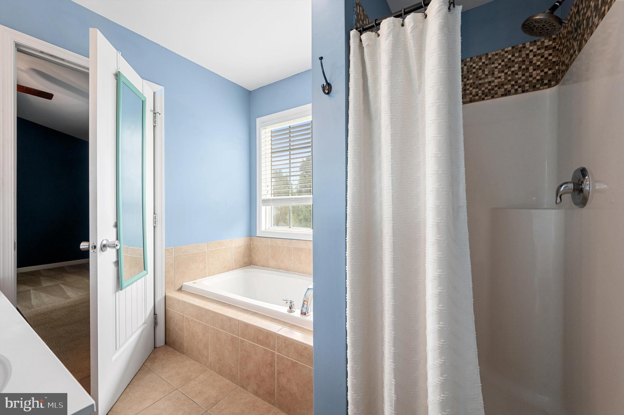 RED HILL - Residential