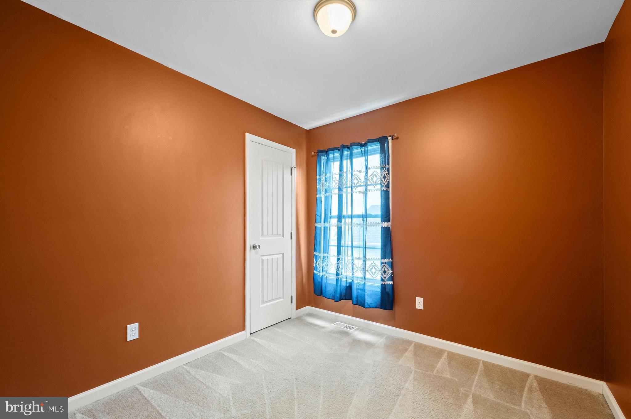 RED HILL - Residential