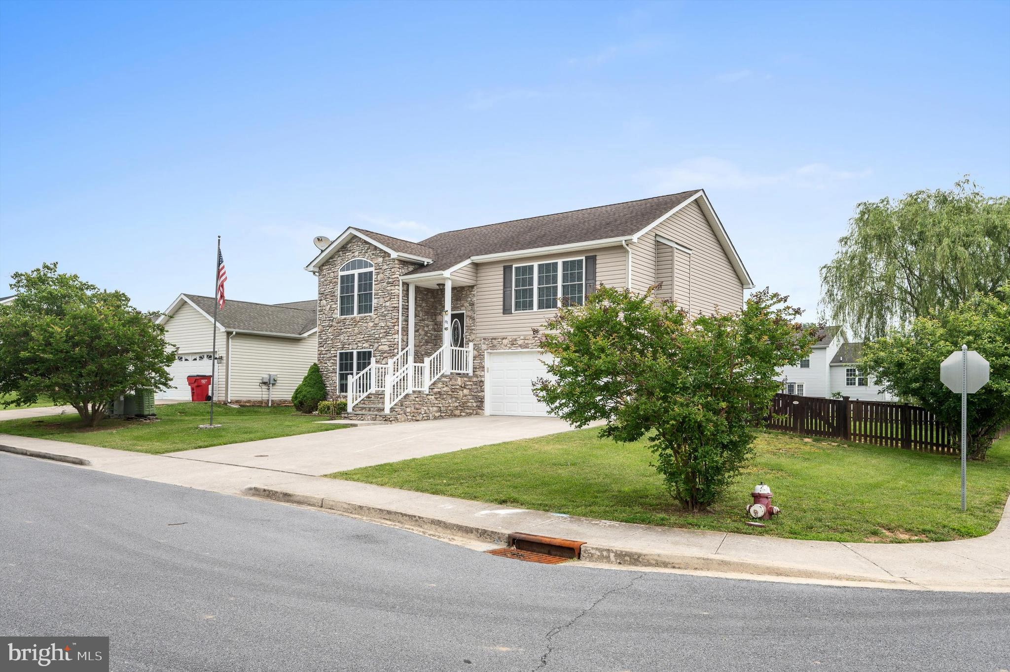 RED HILL - Residential