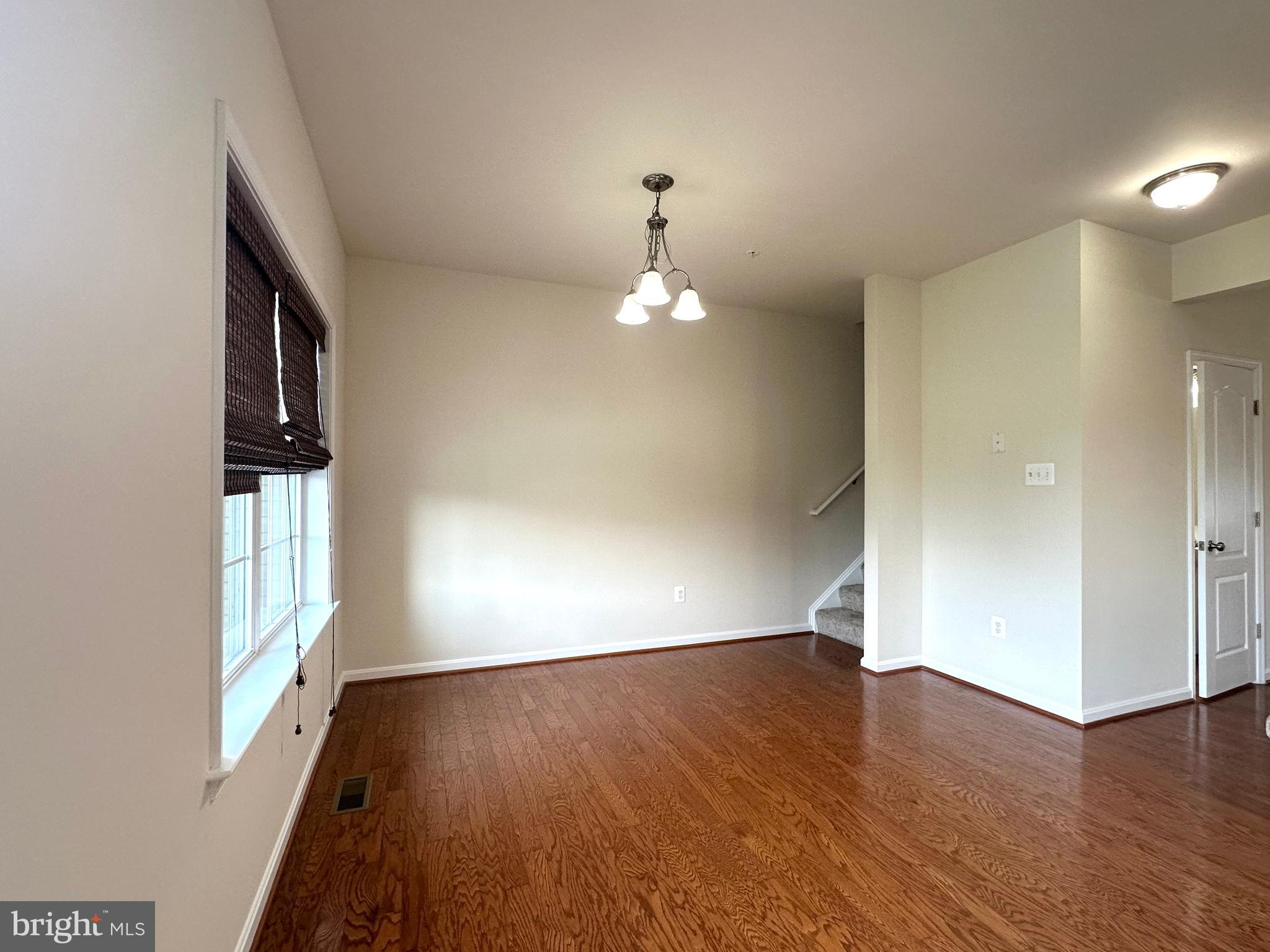 CARRIAGE HILL - Residential Lease