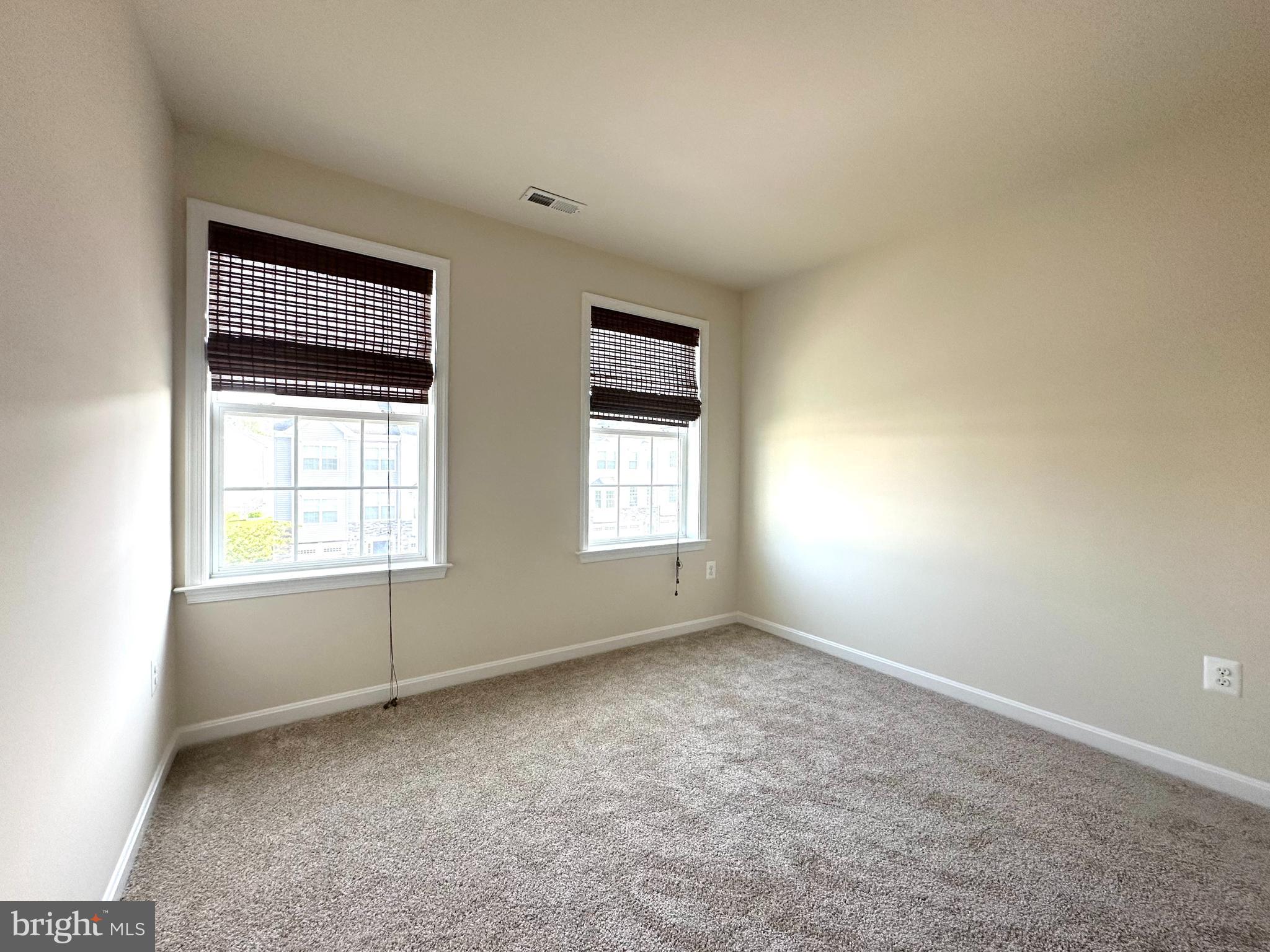 CARRIAGE HILL - Residential Lease