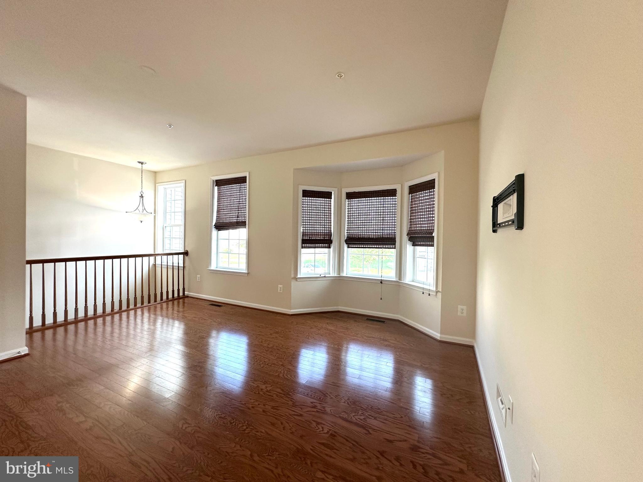 CARRIAGE HILL - Residential Lease