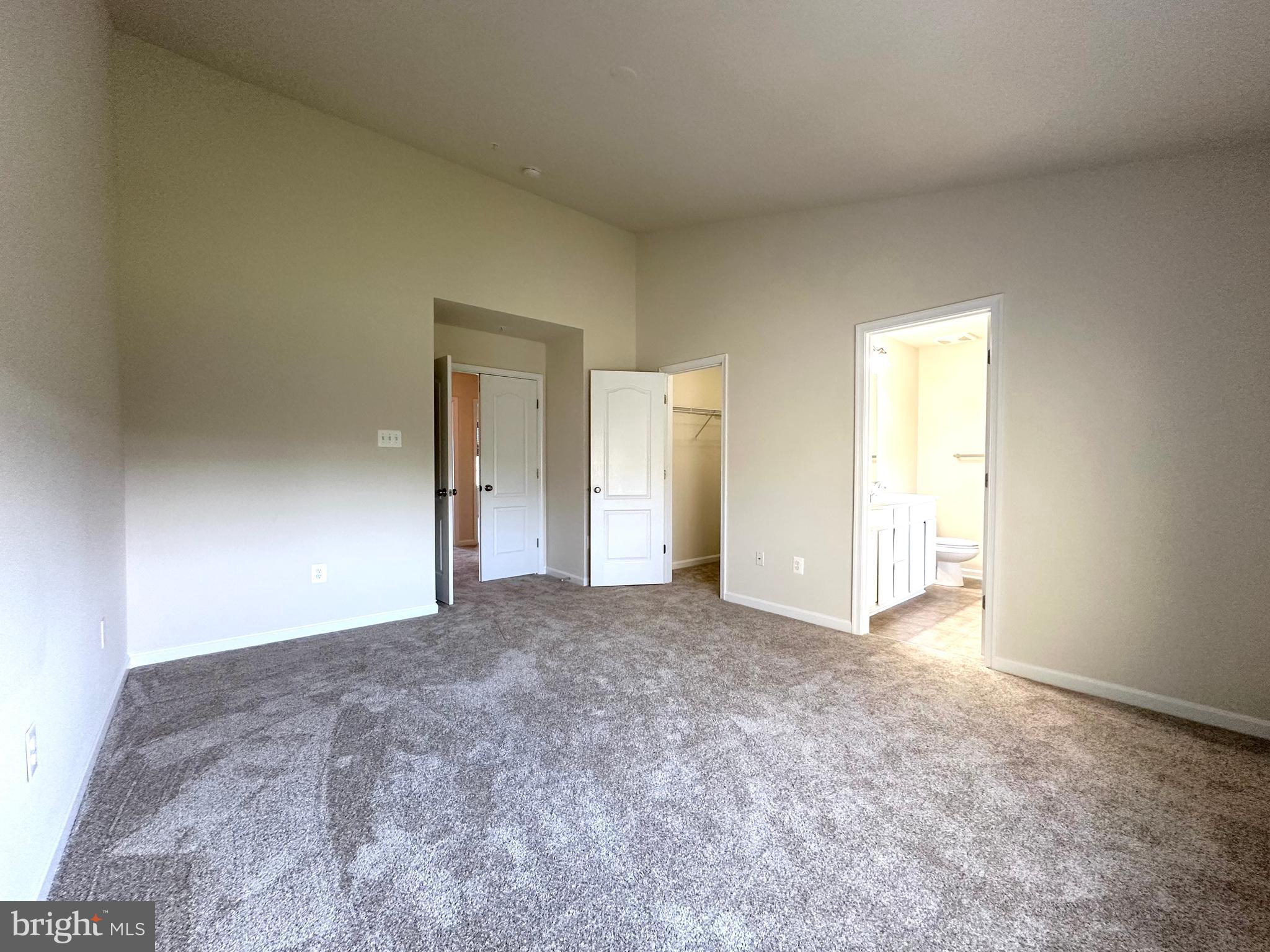 CARRIAGE HILL - Residential Lease