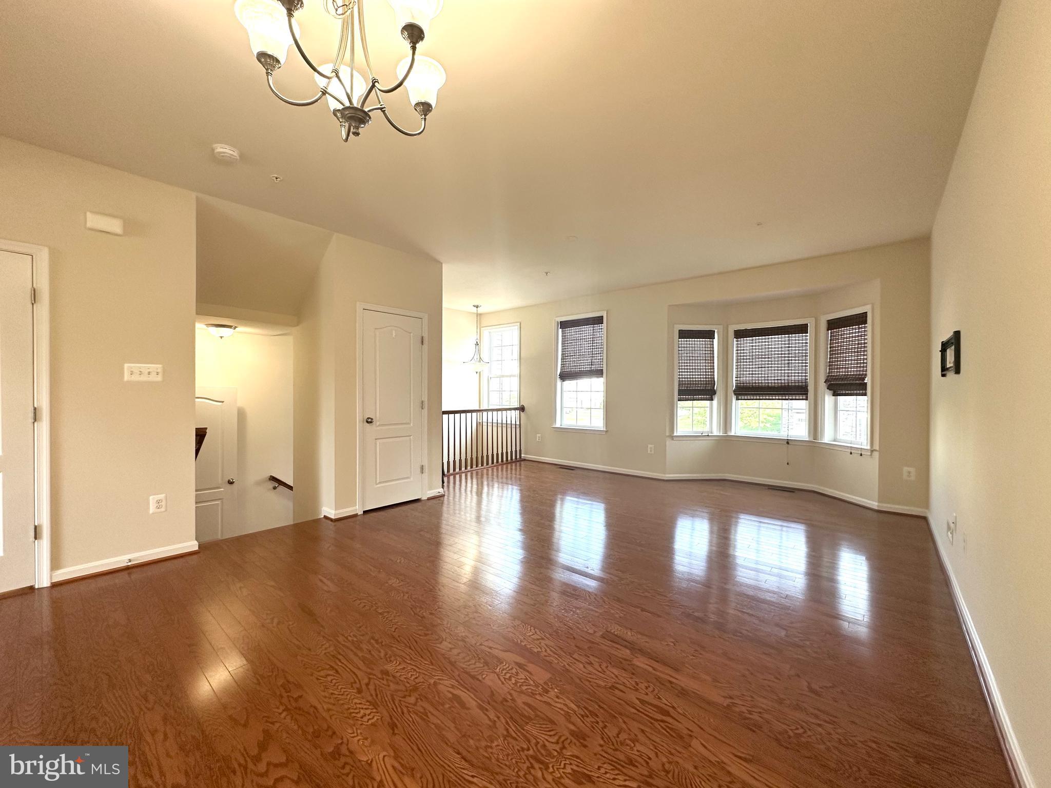 CARRIAGE HILL - Residential Lease