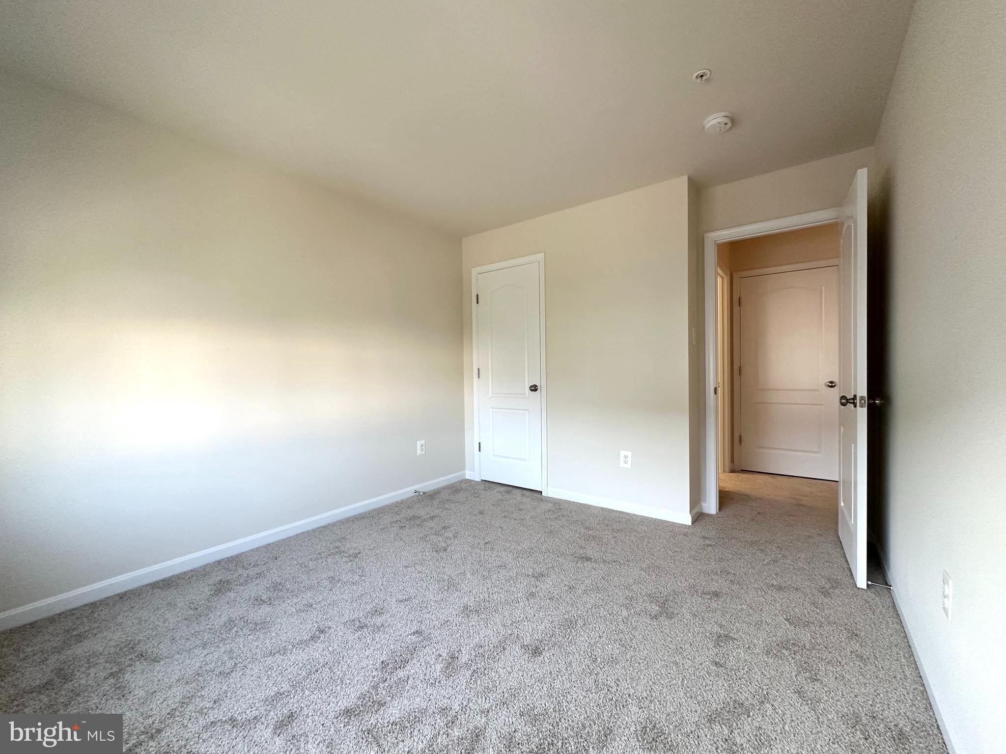 CARRIAGE HILL - Residential Lease