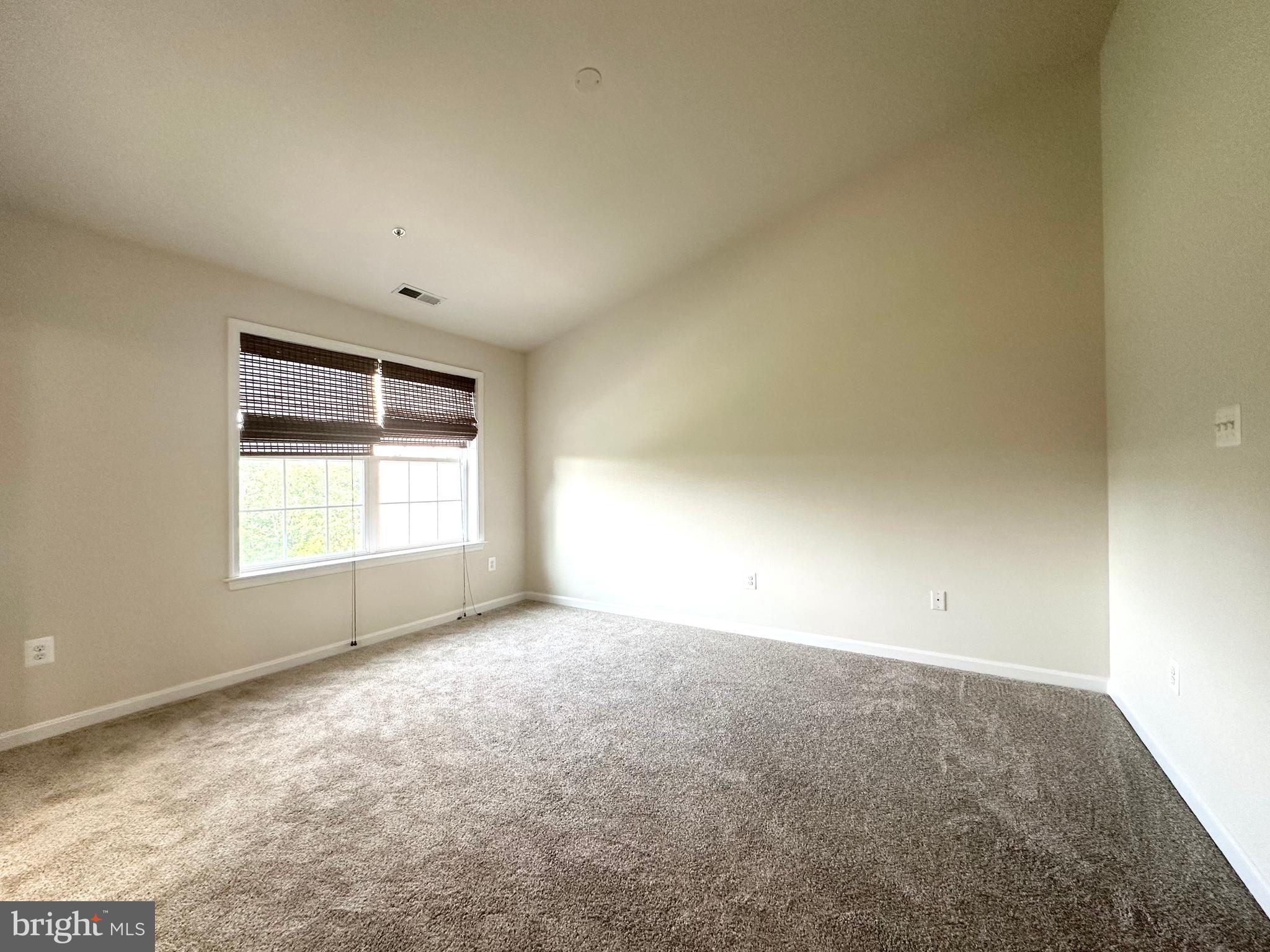 CARRIAGE HILL - Residential Lease