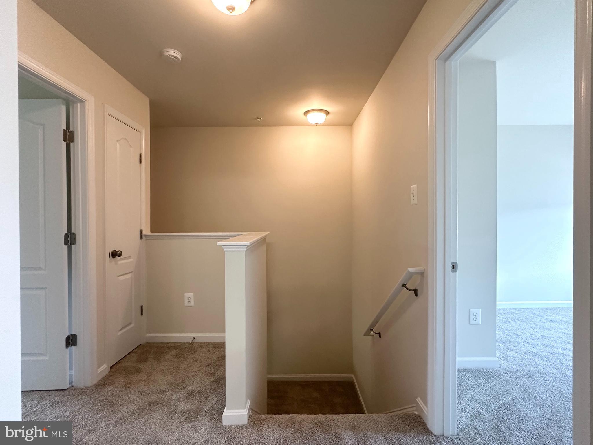 CARRIAGE HILL - Residential Lease